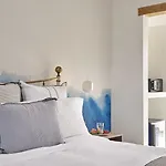 Parian Boutique 4* נאוסה