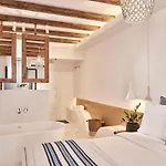 Parian Boutique 4* נאוסה
