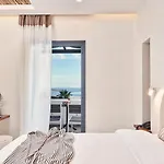 Parian Boutique Hotel 4*