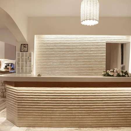 Parian Boutique Naousa (Paros)