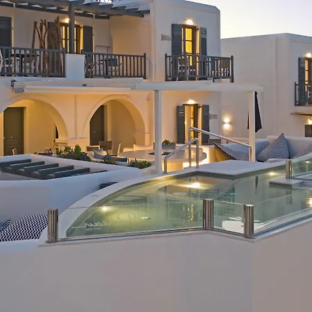 Parian Boutique Naousa (Paros)
