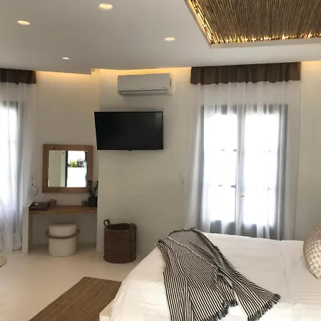 Parian Boutique Naousa (Paros)