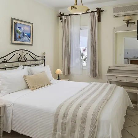 Parian Boutique 3* Naousa (Paros)