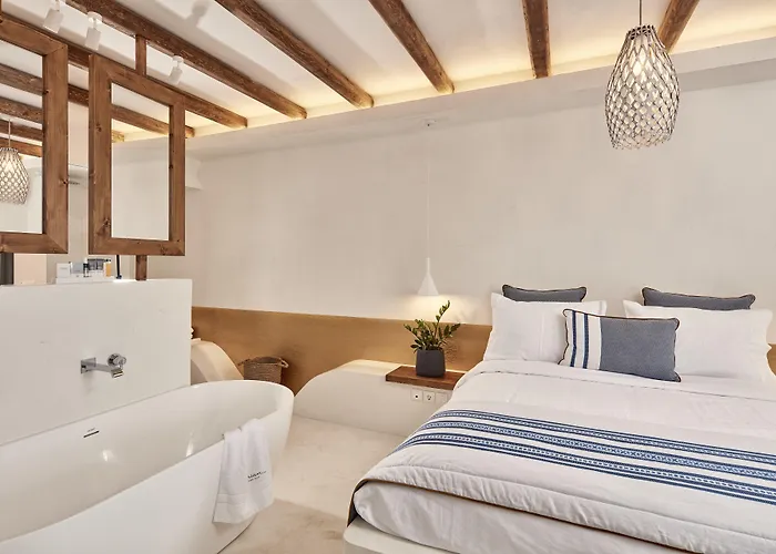 Parian Boutique Hotel