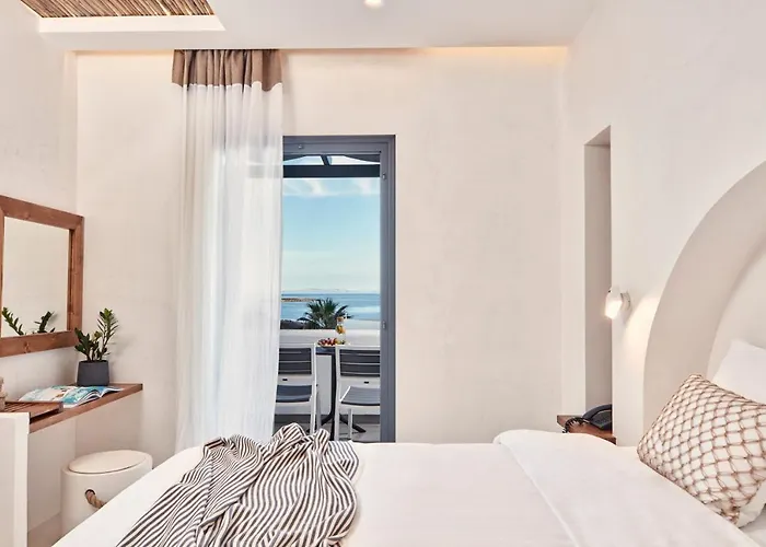 Parian Boutique Hotell 3*